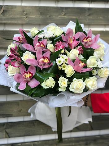 Букет цветов из: Розы и Хризантемы в Ядрино