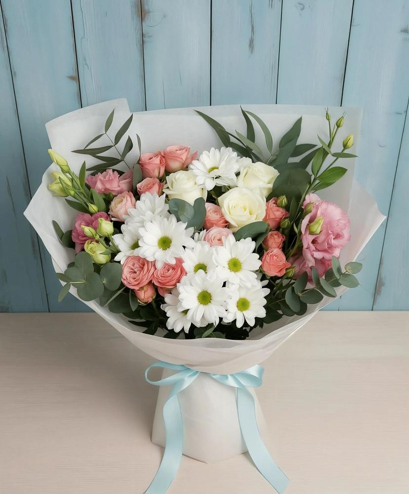 Букет цветов из: Розы, Лизиантусы и Хризантемы в Ядрино