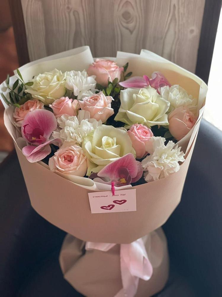 Букет цветов из: Орхидеи, Розы и Гвоздики в Ядрино