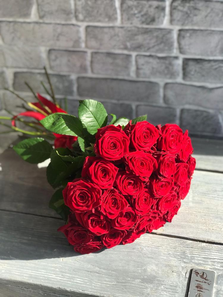 Букет Красные розы Фридом в Ядрино