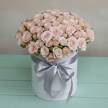 Цветочная композиция из Розы в шляпной коробке в Ядрино