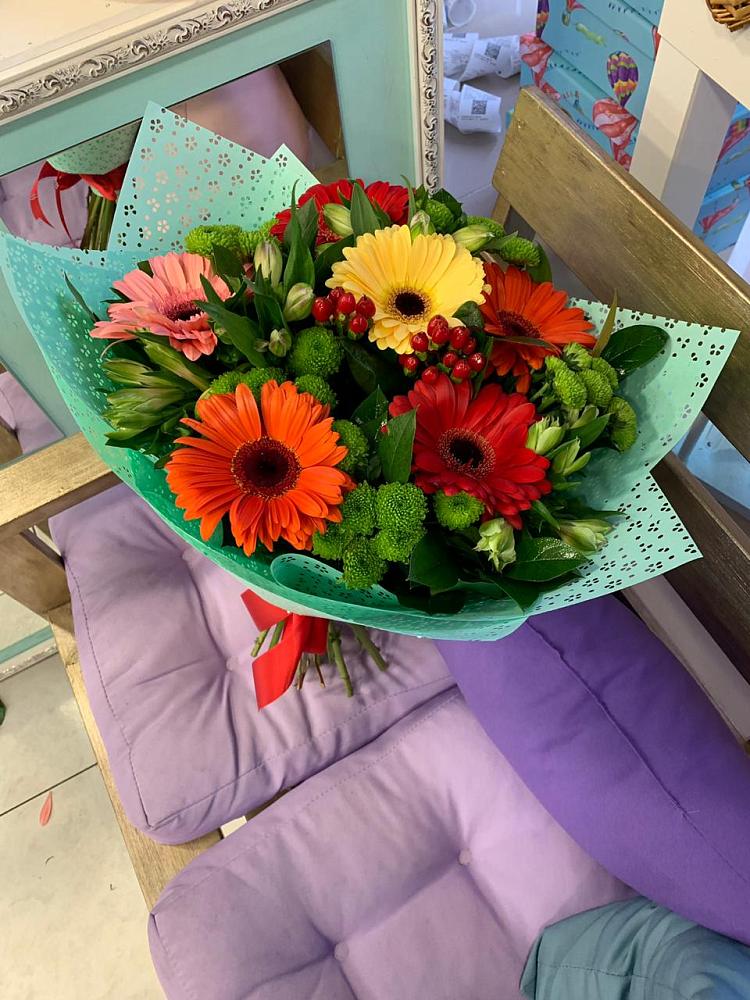 Букет цветов из: Герберы, Хризантемы и Альстромерии в Ядрино