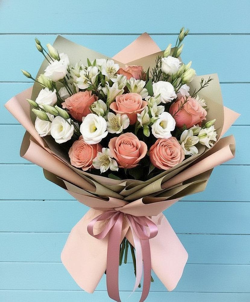 Букет цветов из: Розы, Альстромерии и Лизиантусы в Ядрино
