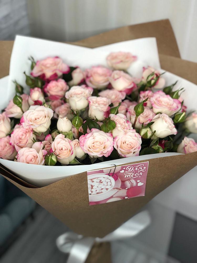 Букет цветов из: Розы в Ядрино