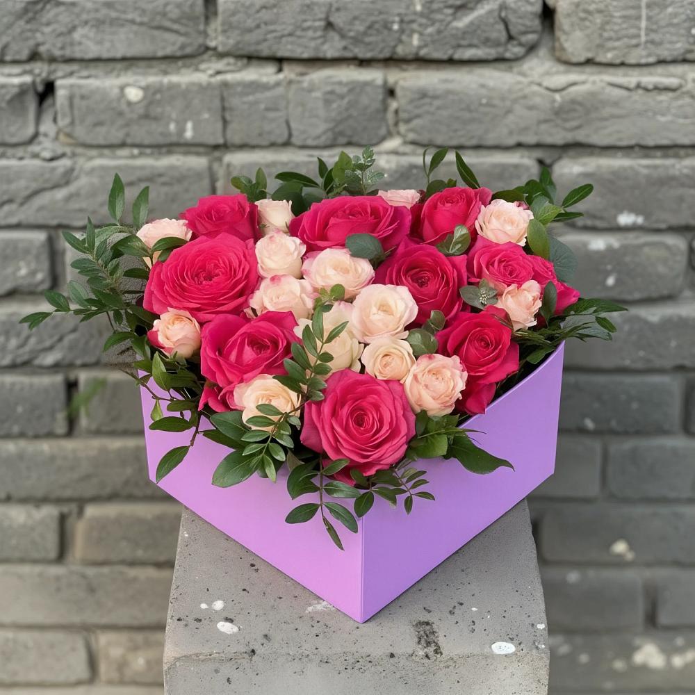 Цветочная композиция из Розы в коробке в Ядрино