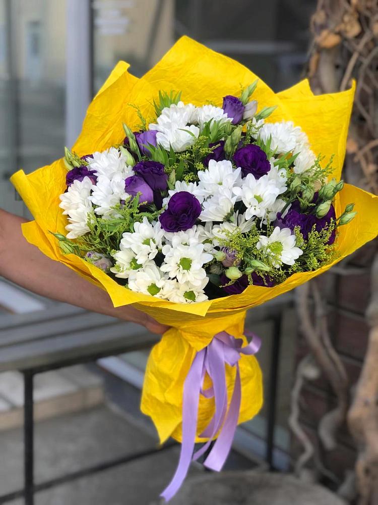 Букет цветов из: Ирисы, Хризантемы и Ромашки в Ядрино