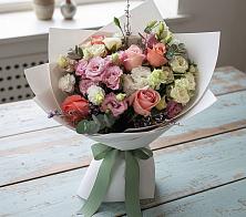 Букет цветов из:  Розы, Лизиантусы и Гвоздики в Ядрино