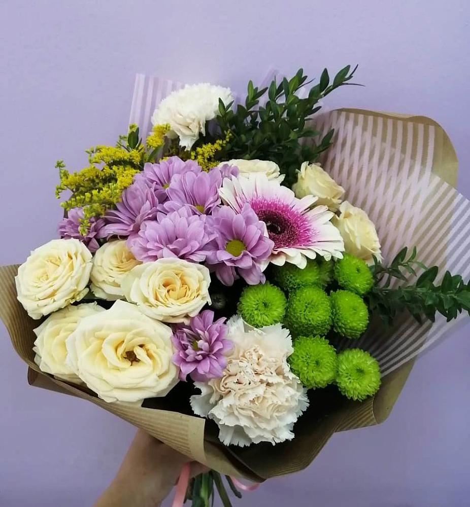 Букет цветов из: Хризантемы, Розы, Гвоздики и Герберы в Ядрино