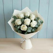 Букет Белые розы в Эвкалипте в Ядрино