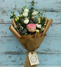 Букет цветов из:  Розы и Лизиантусы в Ядрино